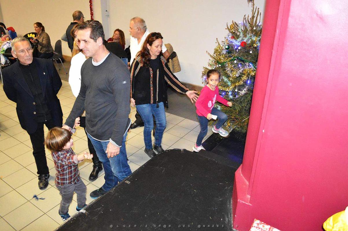 ARBRE DE NOEL 2016 (107).JPG